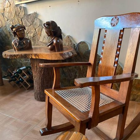 롬블론 Stone Creek House B&B 외부 사진