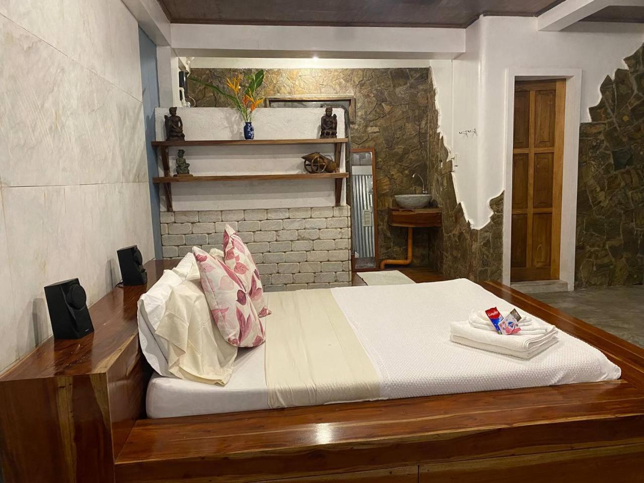 롬블론 Stone Creek House B&B 외부 사진