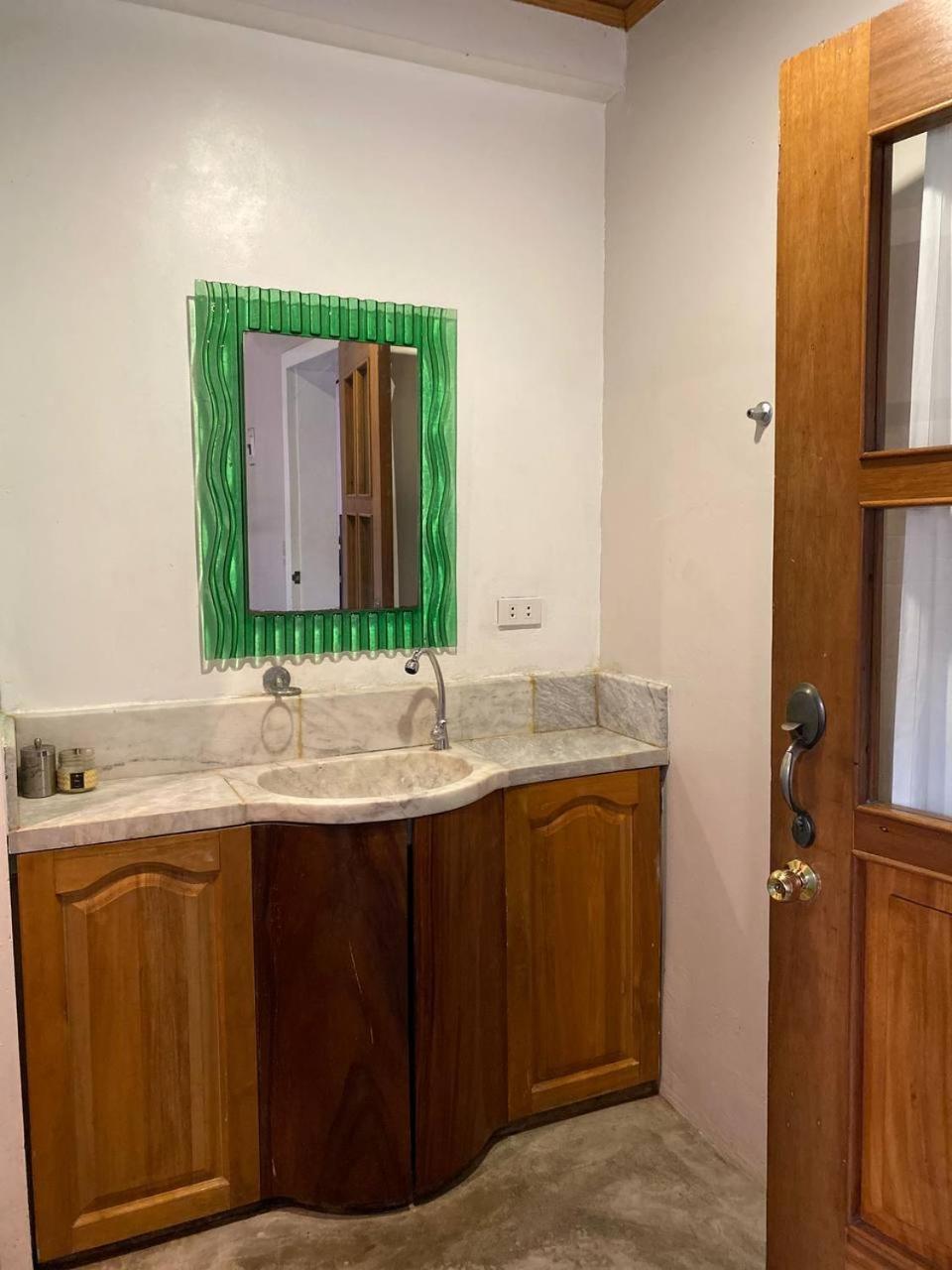 롬블론 Stone Creek House B&B 외부 사진